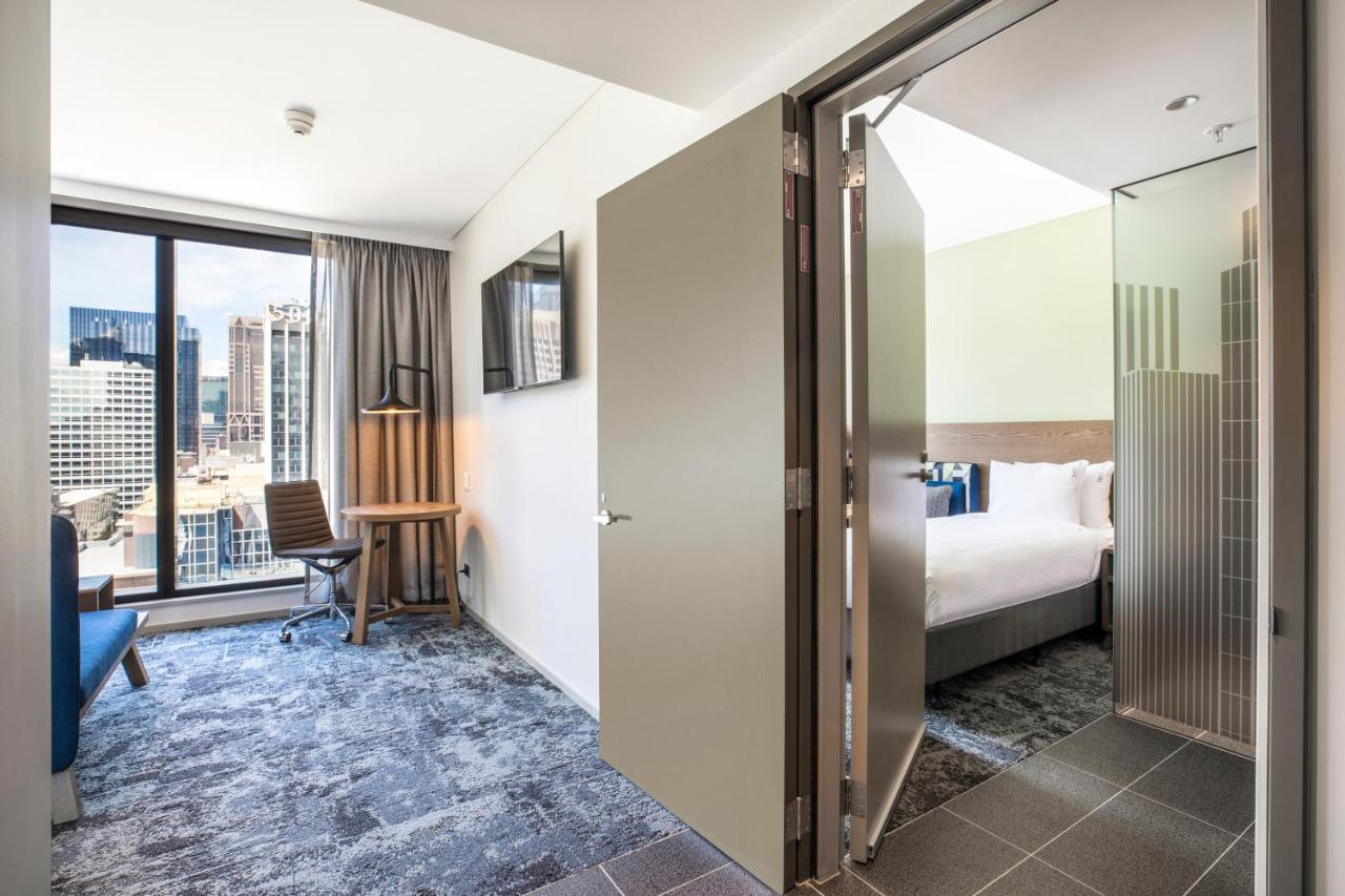 Holiday Inn Express Melbourne Little Collins, An Ihg Hotel Extérieur photo