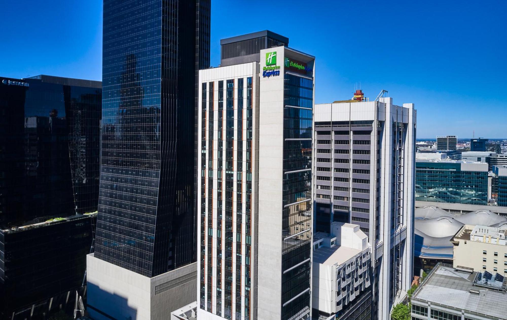 Holiday Inn Express Melbourne Little Collins, An Ihg Hotel Extérieur photo